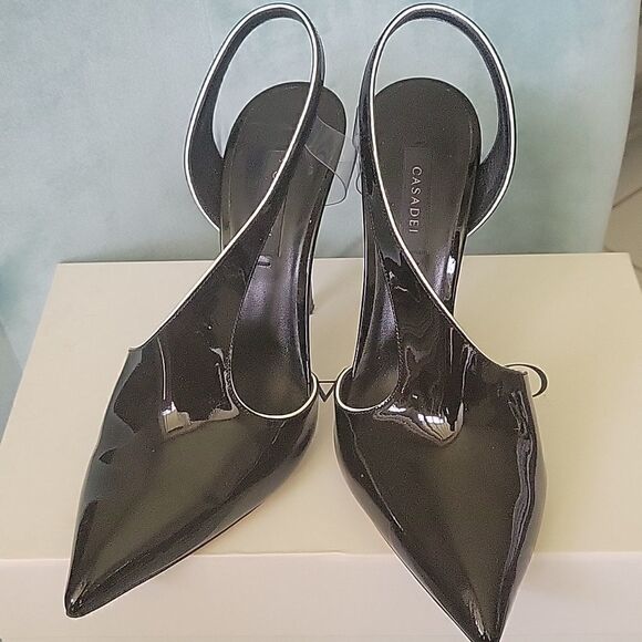 Shoes    - Picture 4 of 12